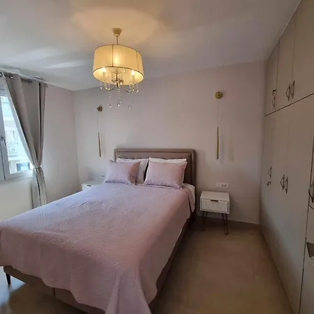 Bella Bianca , 200m From Square Apartment Argostoli (Kefalonia)