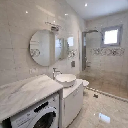 Bella Bianca , 200m From Square Apartment Argostoli (Kefalonia)