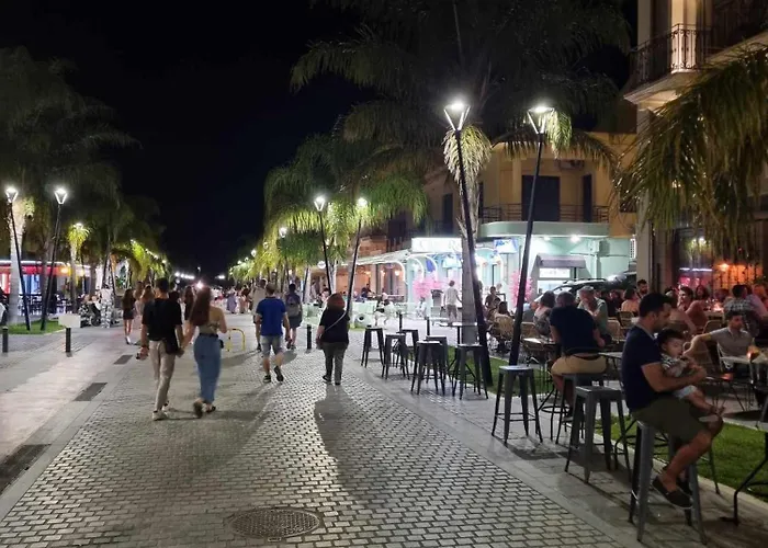 Bella Bianca , 200m From Square